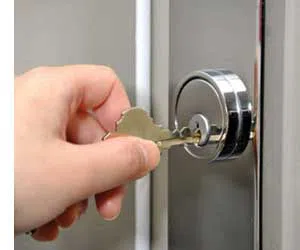 Affordable Locksmith Services Milwaukee, WI 414-273-0322 - commercial-lockouts-01