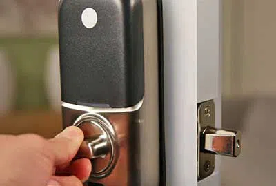 Affordable Locksmith Services Milwaukee, WI 414-273-0322 - locksmith-key-service-01